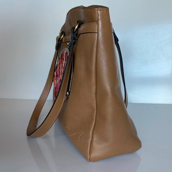 Patricia Nash Poppy Tote Leather w Seashells by the Seashore Scarf Tan Naturale - Picture 12 of 16